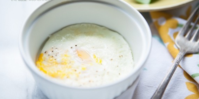 Nướng một quả trứng trong đĩa chỉ với 1 phút