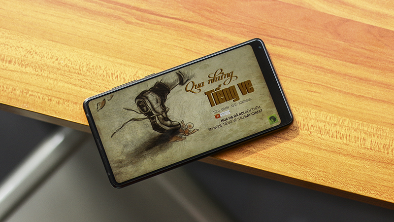 Trên tay Xiaomi Mi MIX 2 chính hãng