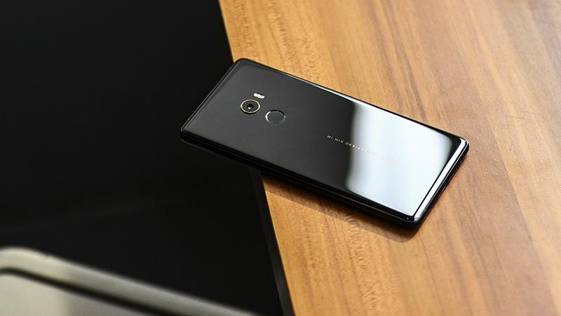 Trên tay Xiaomi Mi MIX 2 chính hãng