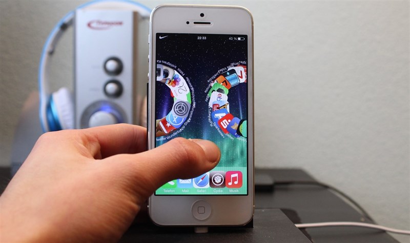 Sau khi jailbreak thành công iPhone, bạn có thể tùy biến sâu iOS