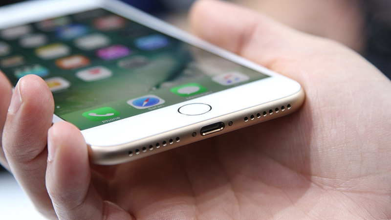 iPhone 7 loại bỏ jack tai nghe