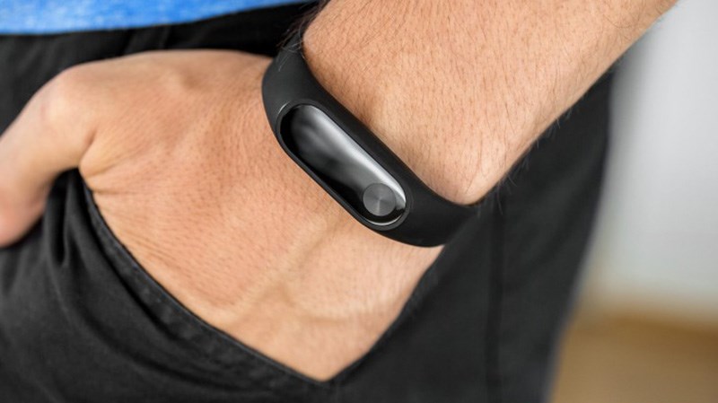 Vòng đeo tay thông minh Mi-Band 2 chỉ còn 490.000 đồng