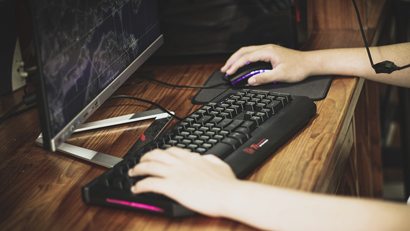 Đánh giá bộ gaming Kit Knucker Đánh giá bộ gaming Kit Knucker