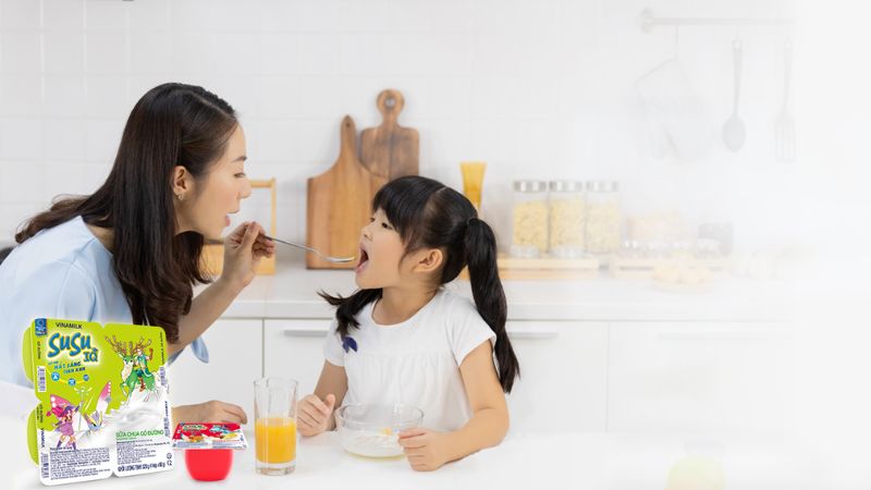 Cách sử dụng sữa chua cho trẻ em Susu có đường