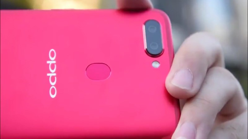 Oppo R11S phiên bản RAM 6 GB ra mắt tại Trung Quốc giá 12.3 triệu VND Oppo R11S phiên bản RAM 6 GB ra mắt tại Trung Quốc giá 12.3 triệu VND