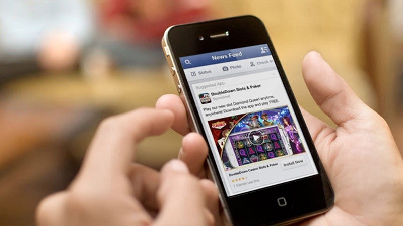 Facebook thay đổi vị trí đặt quảng cáo kiếm tiền trong video