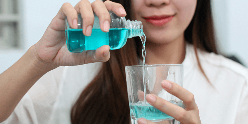 Nước súc miệng Listerine có lợi hay hại