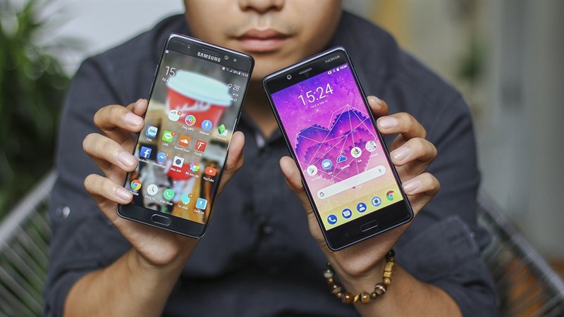 So sánh Galaxy Note FE và Nokia 8 So sánh Galaxy Note FE và Nokia 8