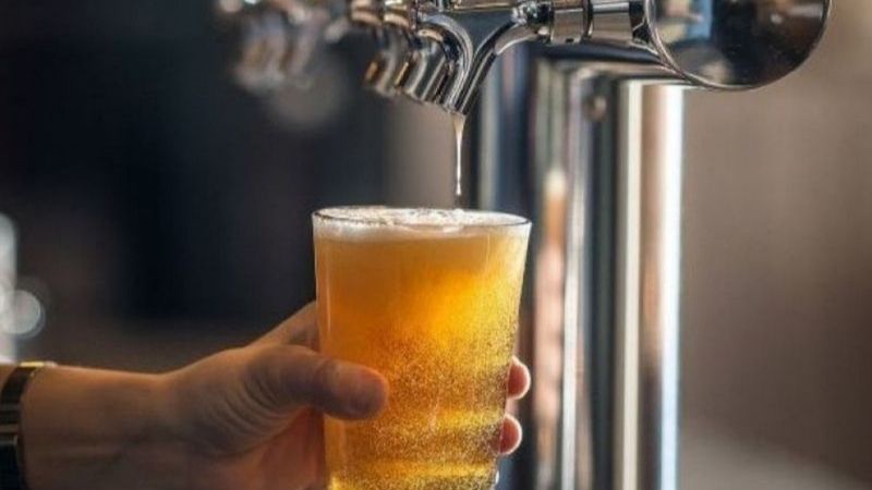Bia hơi, bia tươi và bia sệt khác gì bia chai và bia lon?