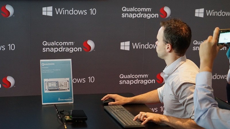 Laptop Windows 10 dùng chip Snapdragon 835 thiếu nhiều tính năng Laptop Windows 10 dùng chip Snapdragon 835 thiếu nhiều tính năng