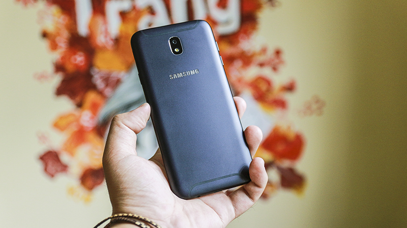 Samsung Galaxy J7 Pro Samsung Galaxy J7 Pro