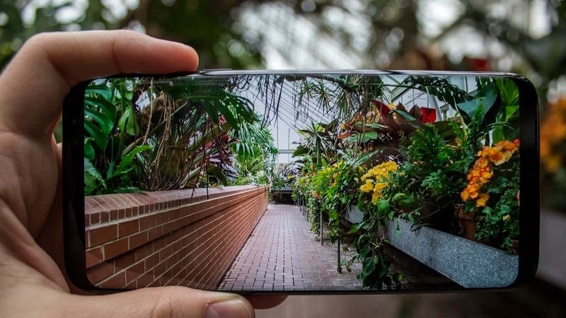 Galaxy S8 dùng màn hình Super AMOLED