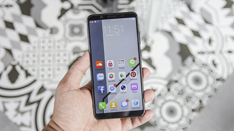 Mua Vivo V7, V7+ tháng 12: PMH 1 triệu + cơ hội trúng Tivi Sony 4K