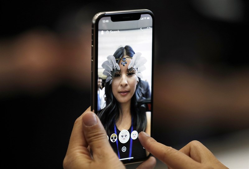 Face ID của iPhone X sẽ dẫn dắt toàn bộ ngành công nghiệp điện thoại như thế nào?