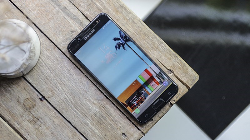 Samsung Galaxy J7+ với màn hình sắc nét cùng tính năng camera kép đang là xu hướng mới. Khám phá hình ảnh liên quan để cảm nhận trải nghiệm tuyệt vời của J7+ nhé!