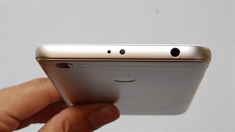 Trên tay Xiaomi Redmi Note 5A Prime