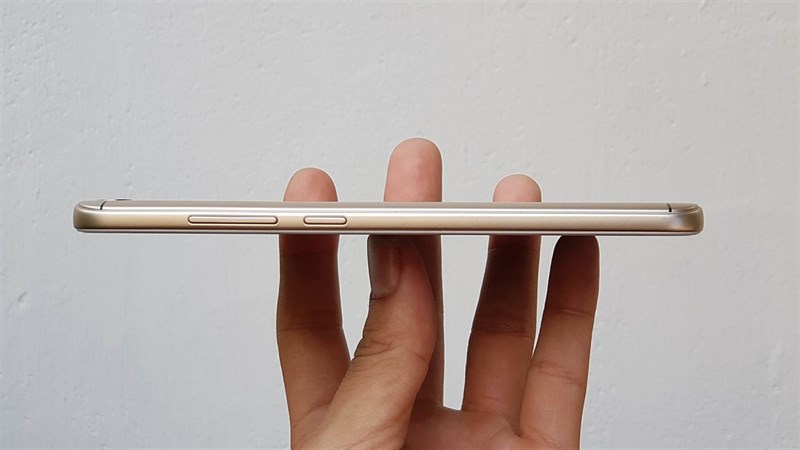 Trên tay Xiaomi Redmi Note 5A Prime