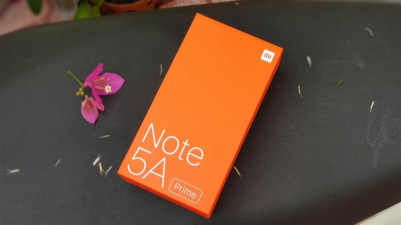 Trên tay Xiaomi Redmi 5A Trên tay Xiaomi Redmi 5A