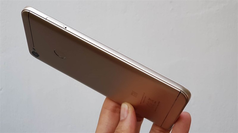 Trên tay Xiaomi Redmi Note 5A Prime