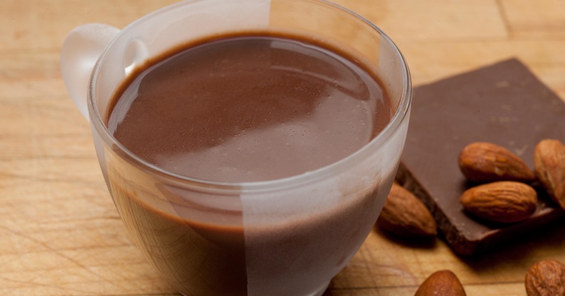 Thêm gì vào cacao nóng để có thức uống ngon hơn?