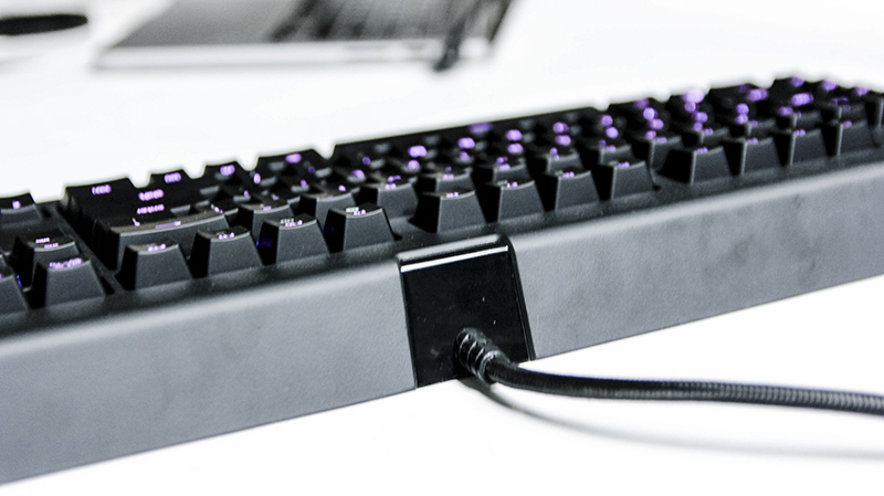 Đánh giá bàn phím cơ Razer BlackWidow Chroma V2