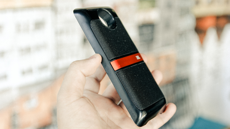 Trên tay moto mod JBL Soundboot