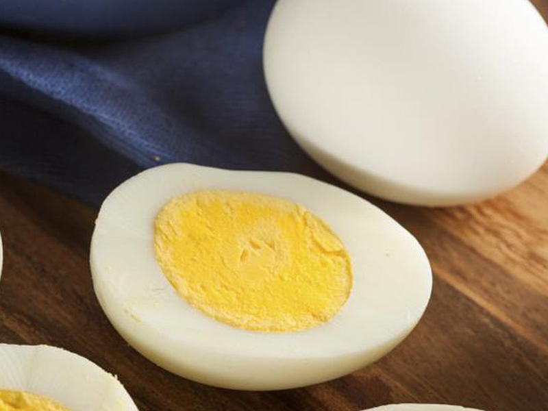 Nên ăn trứng luộc để tránh các nguy cơ gây hại cho sức khỏe