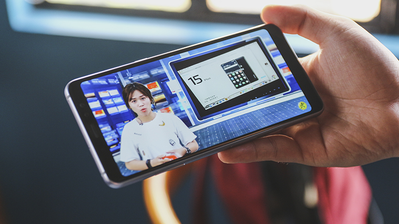 Đánh giá chi tiết Galaxy A8+ 2018 Đánh giá chi tiết Galaxy A8+ 2018