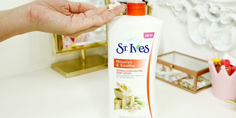 ST.IVES Body Lotion