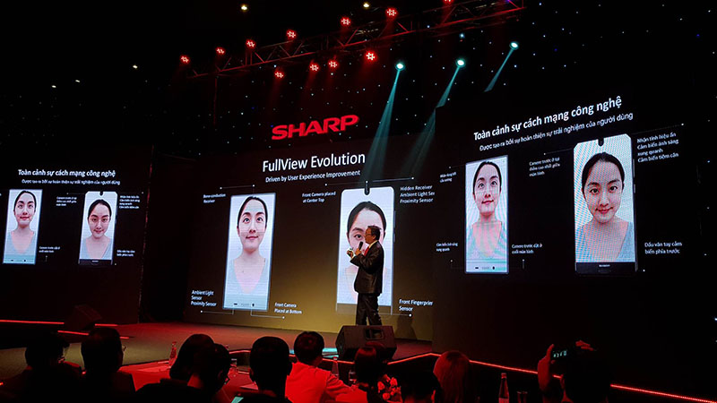 Aquos S2 sở hữu ngôn ngữ thiết kế được kế thừa từ dòng Aquos Crystal Aquos S2 sở hữu ngôn ngữ thiết kế được kế thừa từ dòng Aquos Crystal