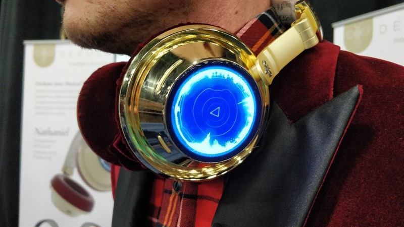 Debussy Nathanie: Tai nghe 4G