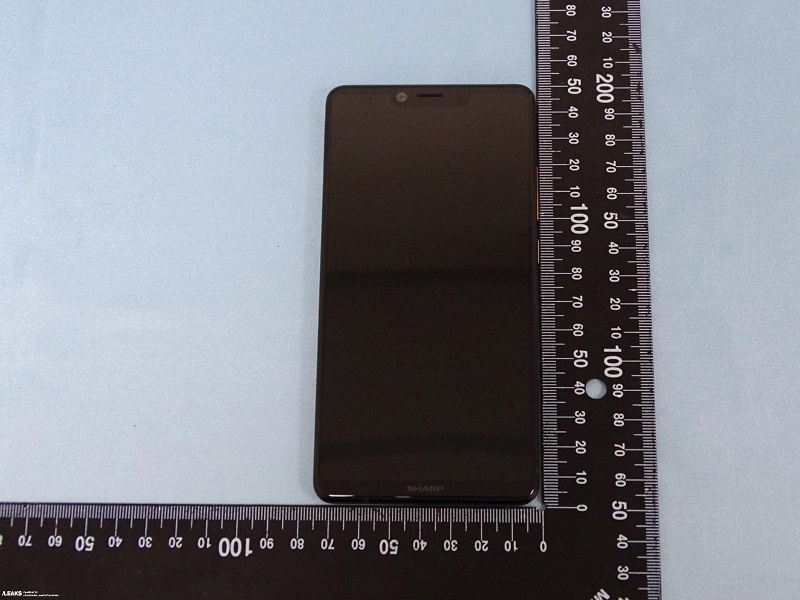 Sharp Aquos S3 lộ ảnh thực tế, viền cạnh trên có “notch” - ảnh 1 Sharp Aquos S3 lộ ảnh thực tế, viền cạnh trên có “notch” - ảnh 1