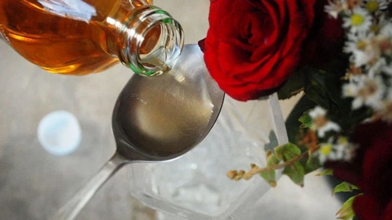 Rượu Vodka giữ hoa lâu tàn