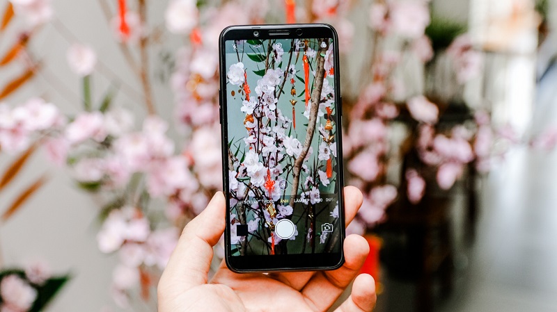 TOP 5 smartphone màn hình tràn viền đáng sắm, giá chỉ từ 4.99 triệu - ảnh 2 TOP 5 smartphone màn hình tràn viền đáng sắm, giá chỉ từ 4.99 triệu - ảnh 2