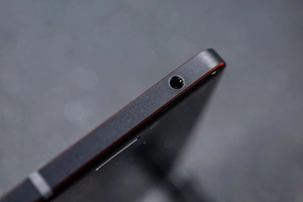 Hình ảnh trên tay Nokia 6 (2018) mới nhất: Cứng cáp và sang trọng - ảnh 6 Hình ảnh trên tay Nokia 6 (2018) mới nhất: Cứng cáp và sang trọng - ảnh 6