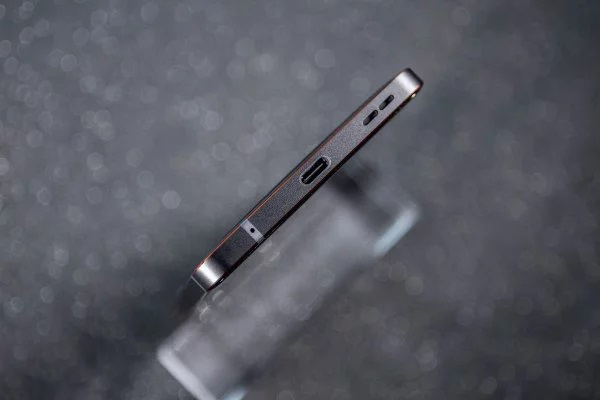 Hình ảnh trên tay Nokia 6 (2018) mới nhất: Cứng cáp và sang trọng - ảnh 7 Hình ảnh trên tay Nokia 6 (2018) mới nhất: Cứng cáp và sang trọng - ảnh 7