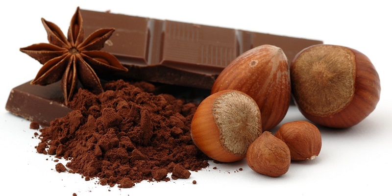 Chocolate nguyên chất là hỗn hợp của ca cao và bơ ca cao.