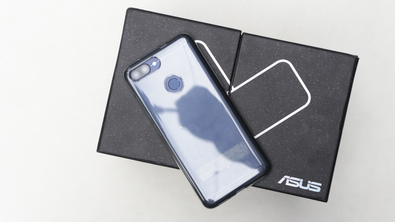 Mở hộp Zenfone max Plus 