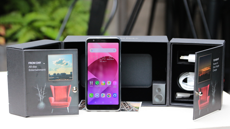 Mở hộp Zenfone max Plus 