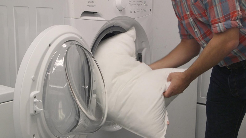 Cách giặt ruột gối 