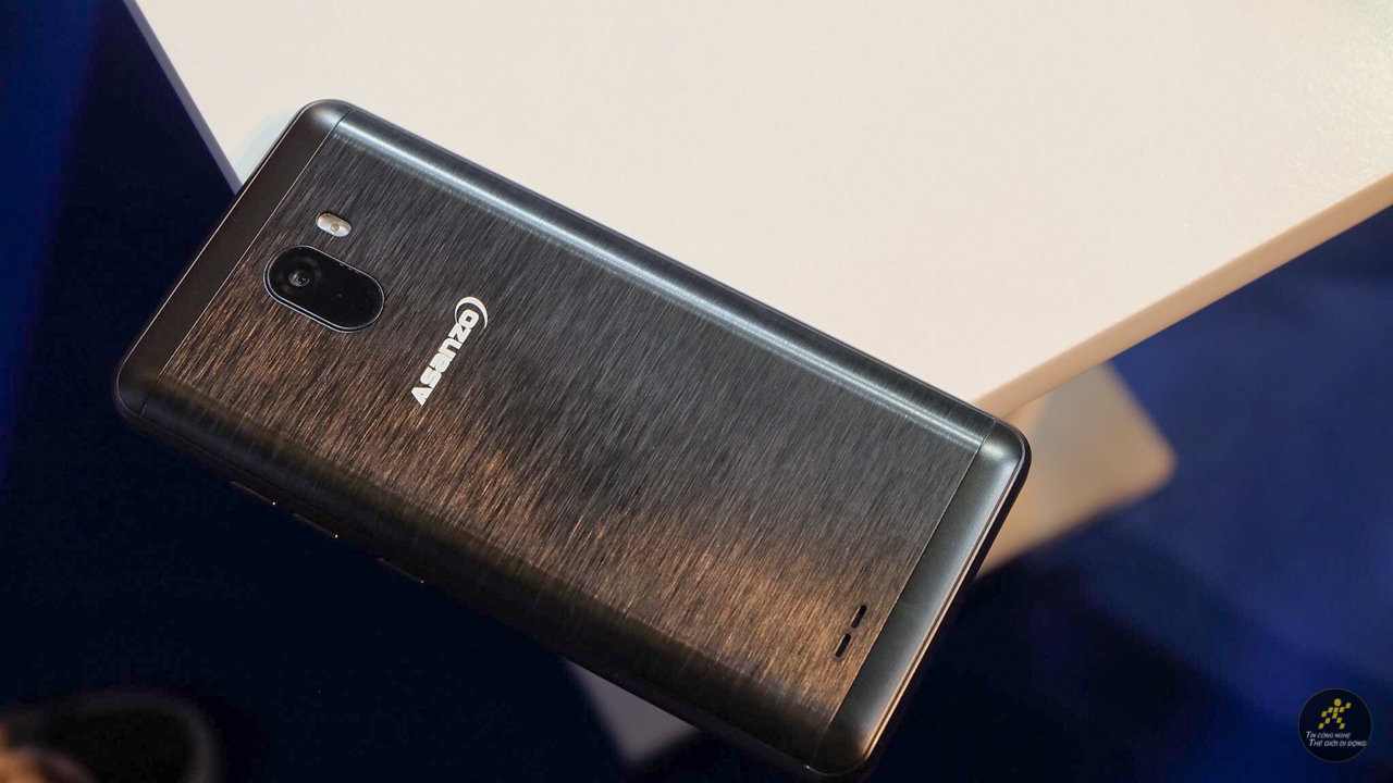 Trên tay Asanzo S2 Trên tay Asanzo S2