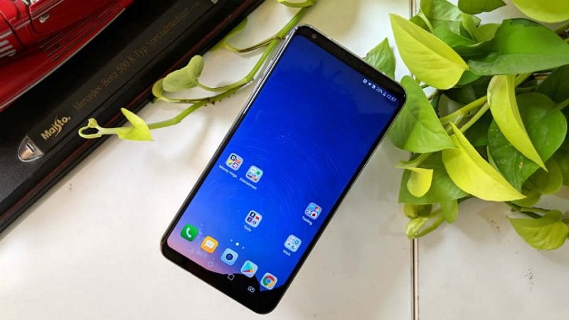 LG V30+ LG V30+