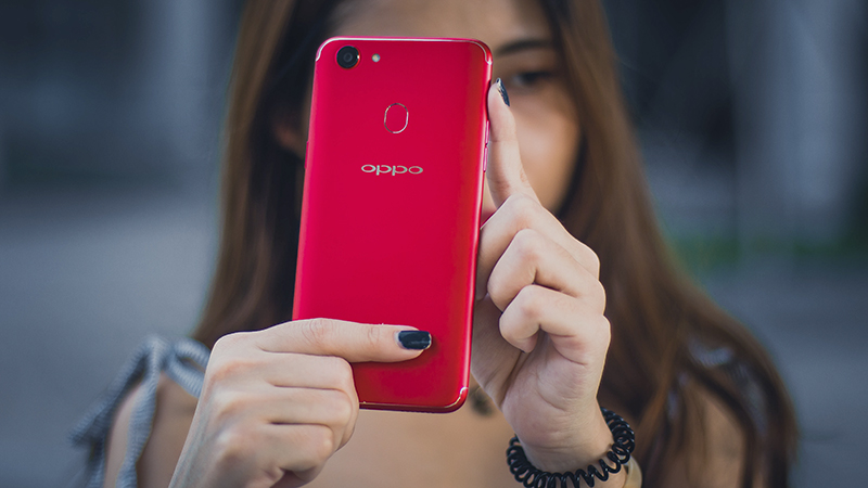 OPPO F5 đỏ OPPO F5 đỏ