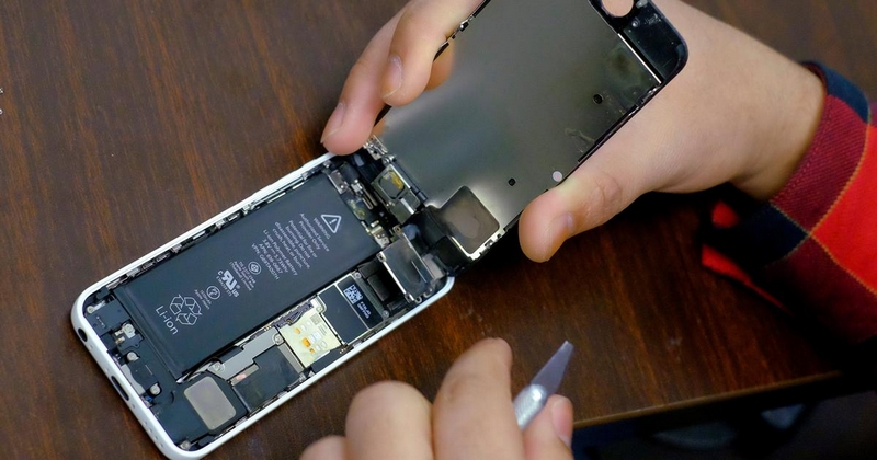 thay thế pin iPhone 6 (ảnh minh họa)