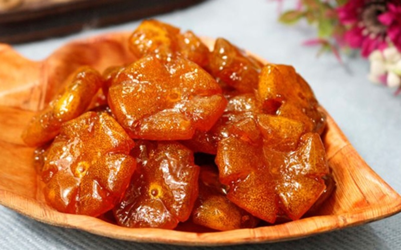 Thưởng thức mứt tắc