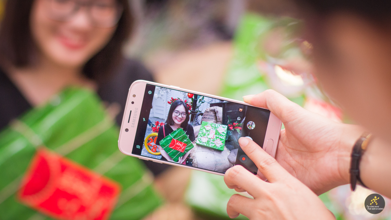 Galaxy J7 Pro hồng