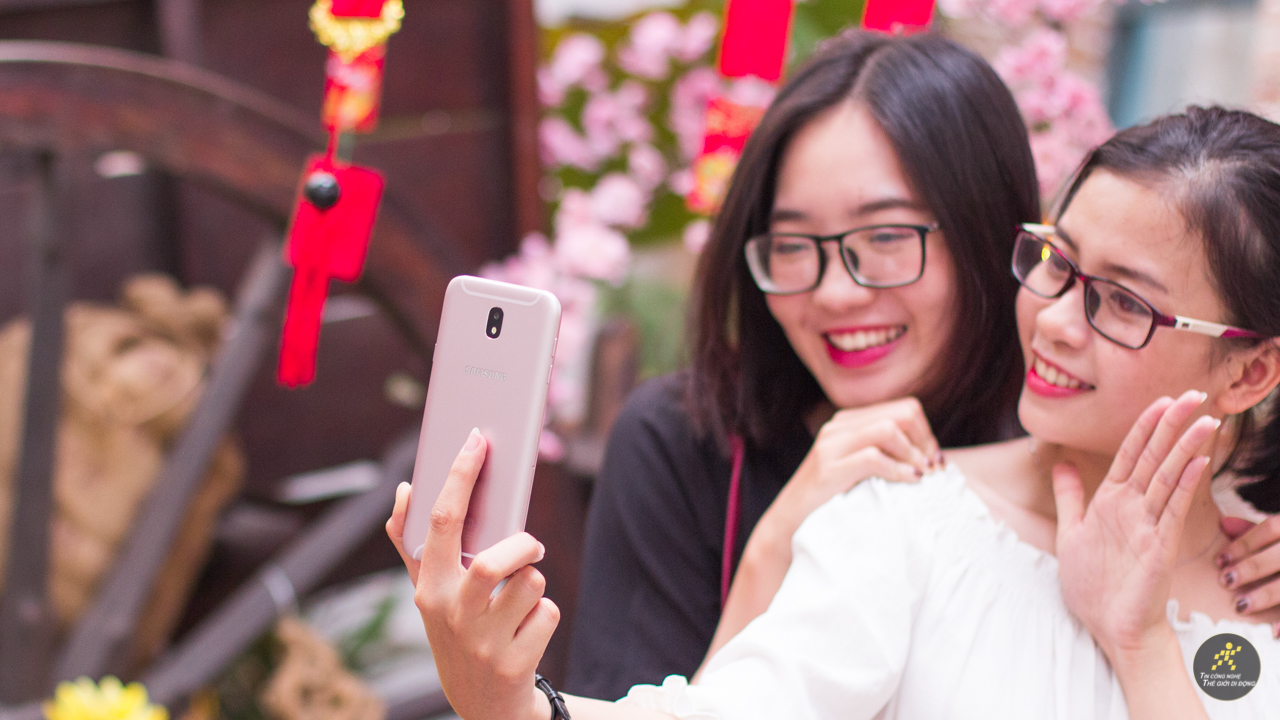 Galaxy J7 Pro hồng