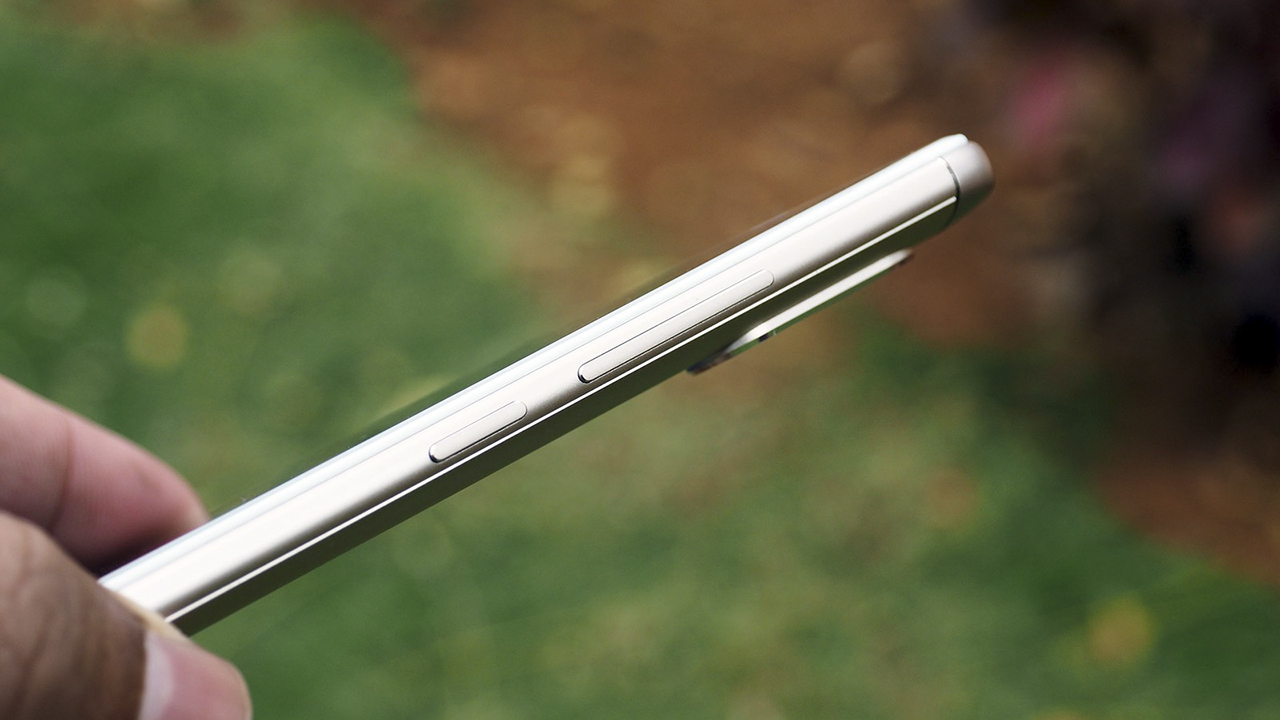 Trên tay Xiaomi Redmi Note 5 Pro Trên tay Xiaomi Redmi Note 5 Pro