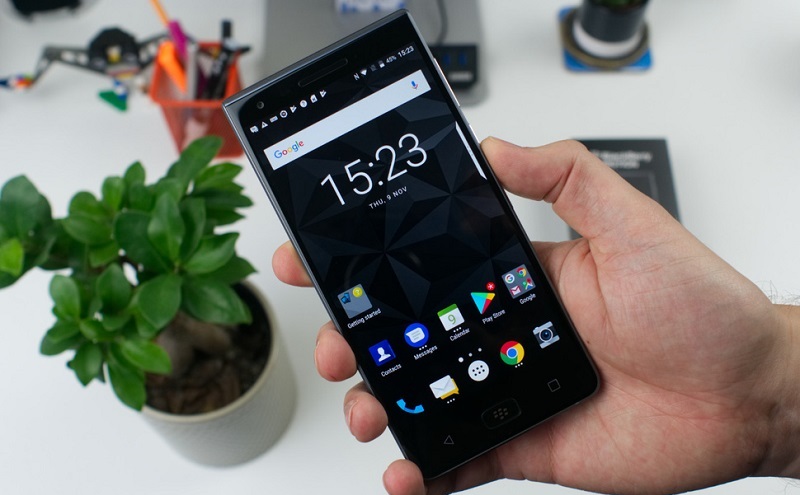 BlackBerry chỉ bán ra thị trường 850 ngàn thiết bị trong năm 2017