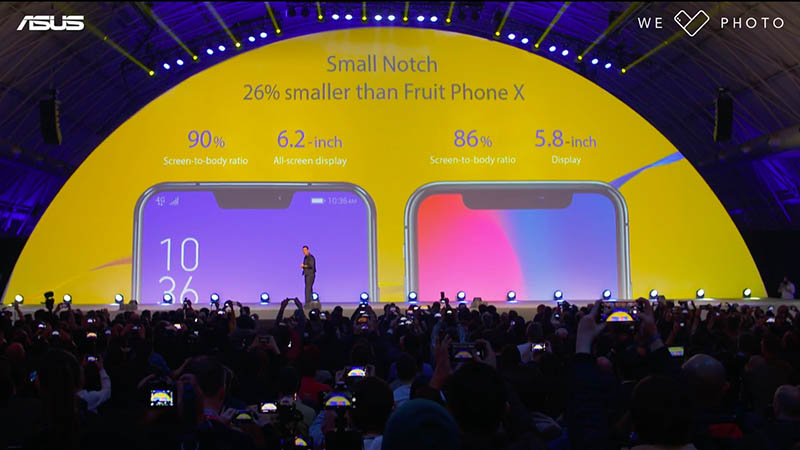 Asus còn mạnh dạn so sánh tai thỏ của họ nhỏ hơn so với iPhone X